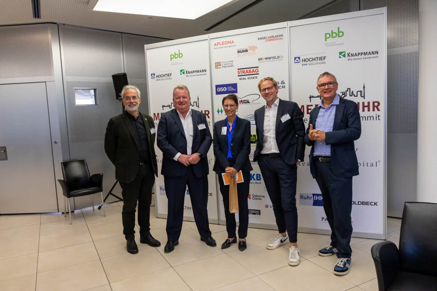 (v.l.n.r.) Peter Menke, Peter Knappmann, Alexa Waldow-Stahm, Markus Pieper, Andreas Kipar